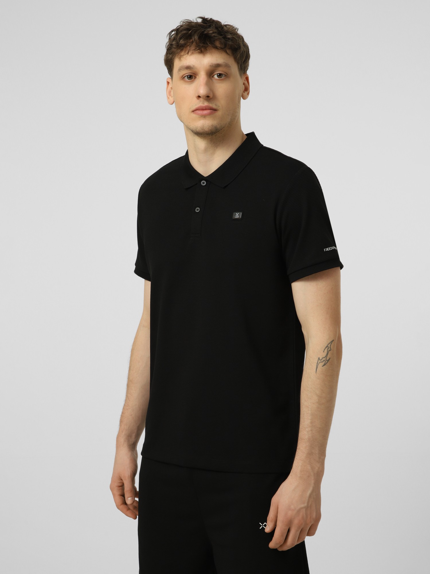 Футболка чоловіча Larum Novae чорна 902601-010 изображение 2