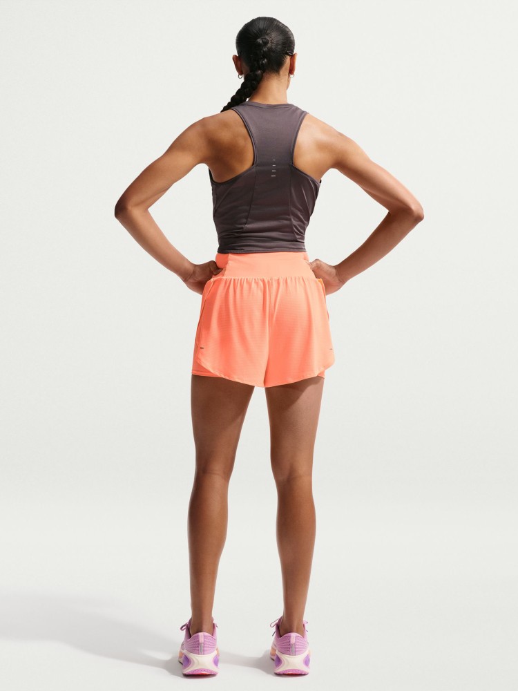 Шорты женские Nike W NK TEMPO FLW MSH DF 2N1 SHRT оранжевые IF7518-852 изображение 3