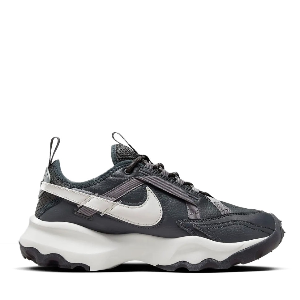 Кросівки жіночі Nike W NIKE TC 7900 чорні DD9682-001 — фото 1