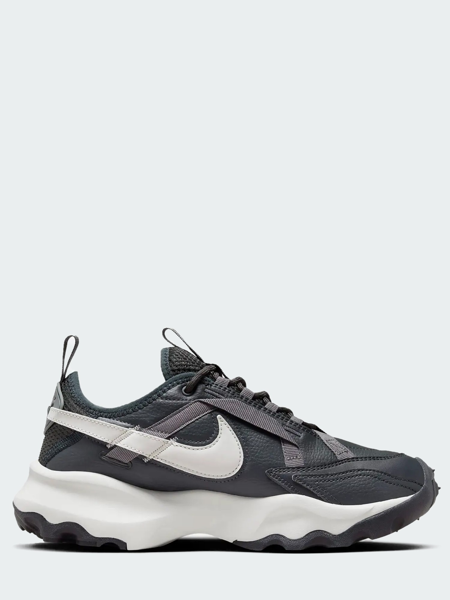 Кросівки жіночі Nike W NIKE TC 7900 чорні DD9682-001 изображение 2