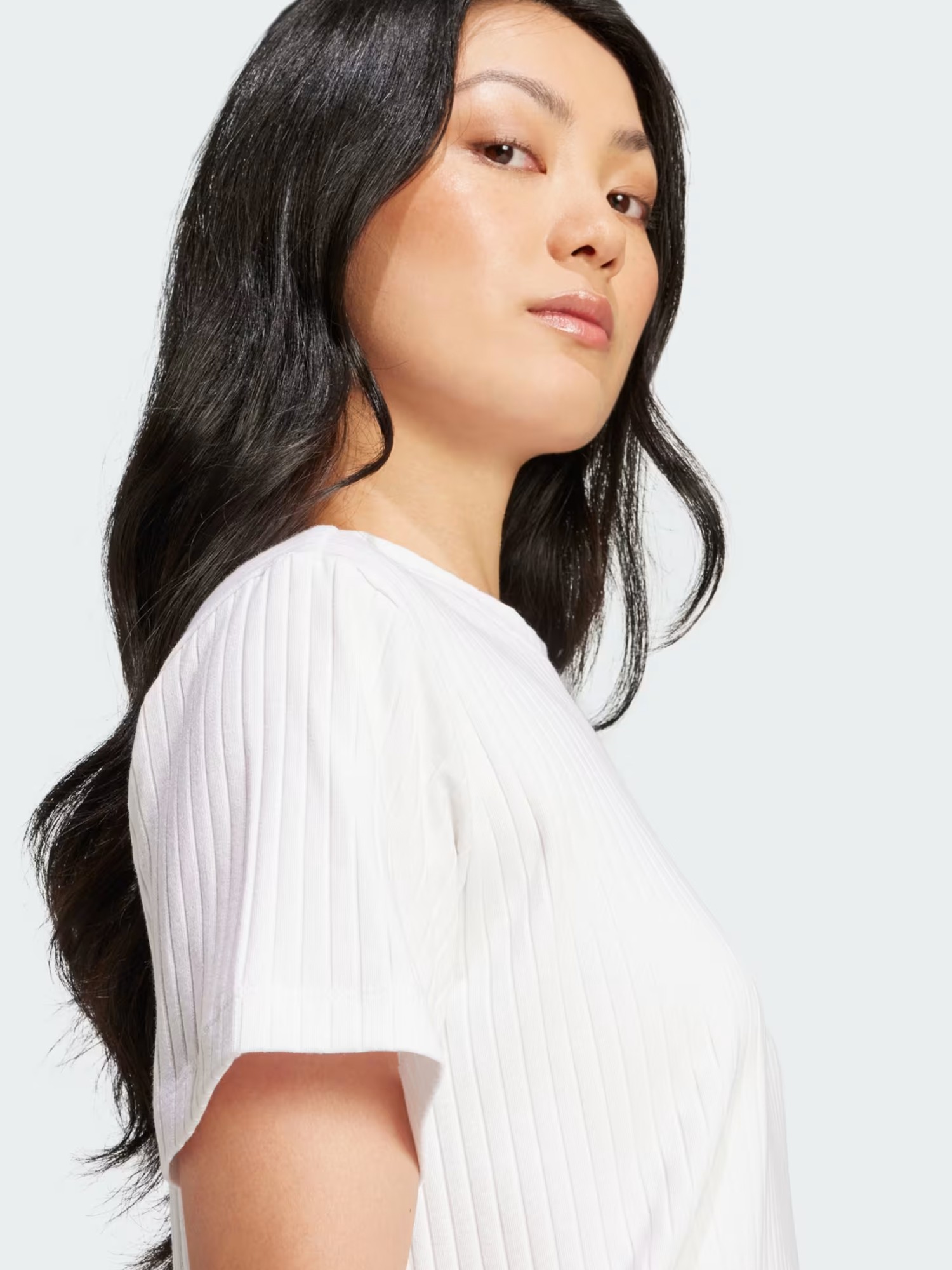 Футболка женская Adidas ESS WR TEE белая JD1493 изображение 4