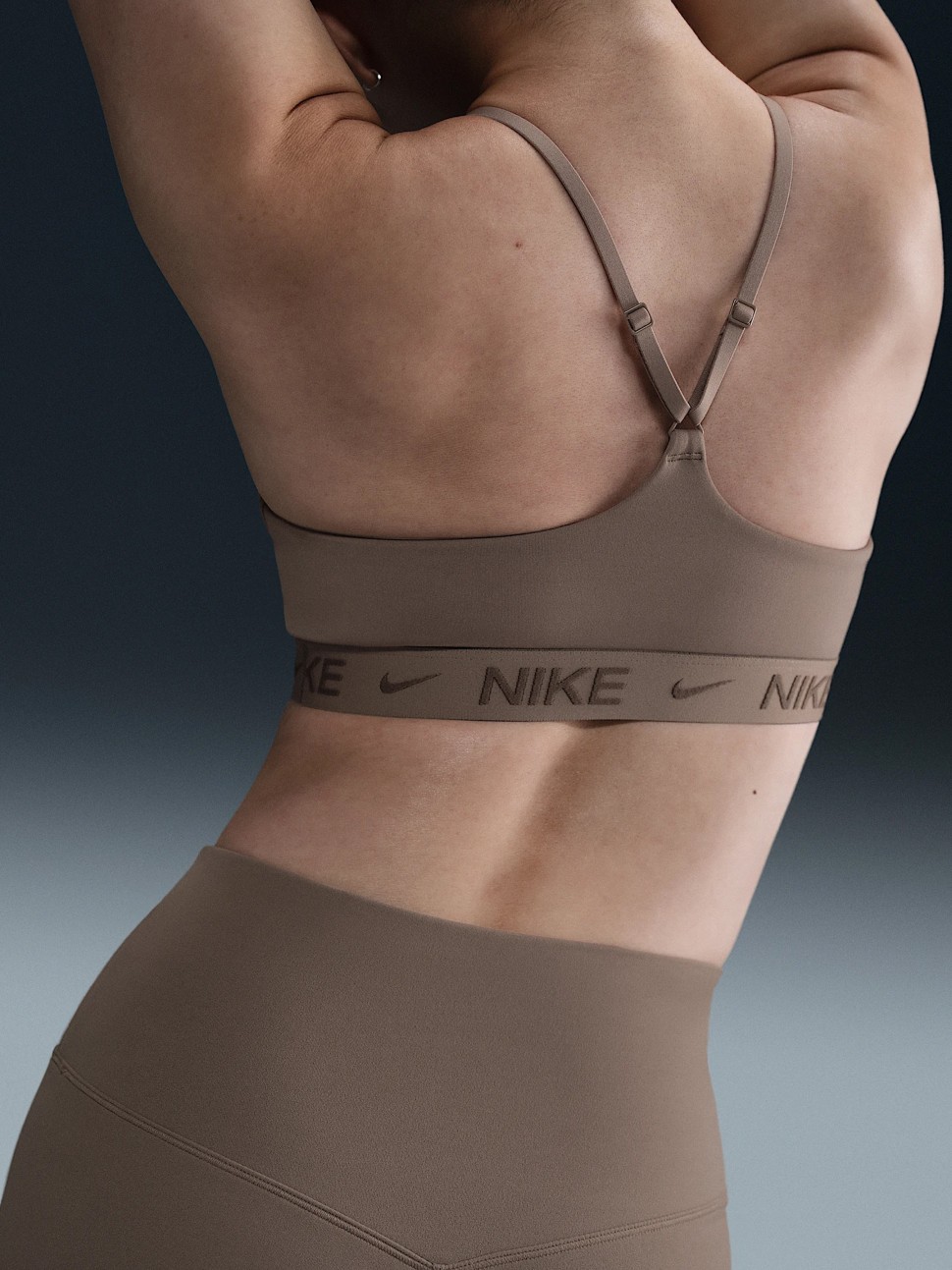 Бра жіночий Nike W NK DF INDY LGT SPT BRA коричневий FD1062-233 — фото 3