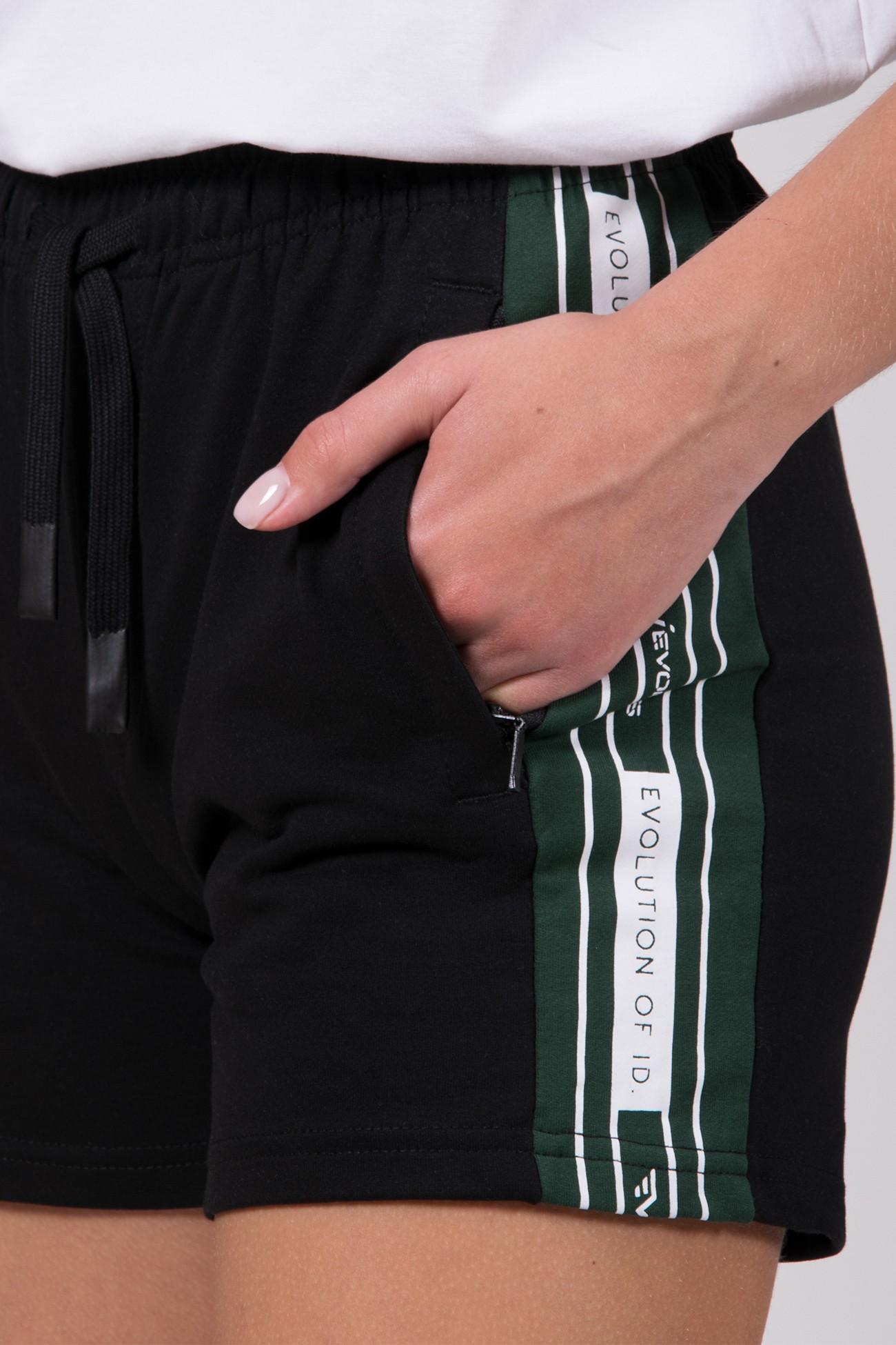 Шорты женские Evoids Rubini черные 552108-010  изображение 3