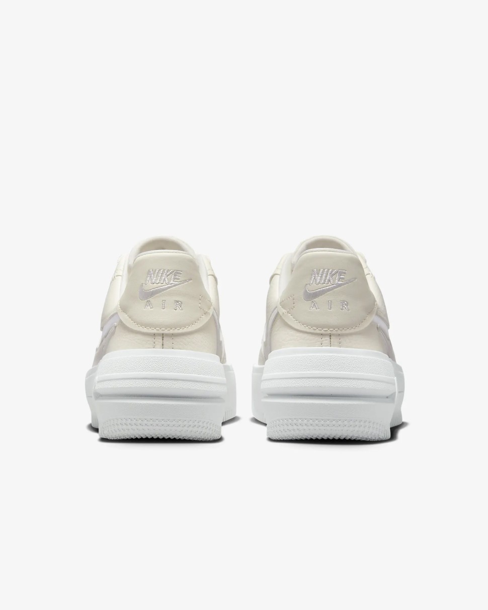 Кросівки жіночі Nike W AF1 PLT.AF.ORM бежеві DJ9946-107 — фото 5