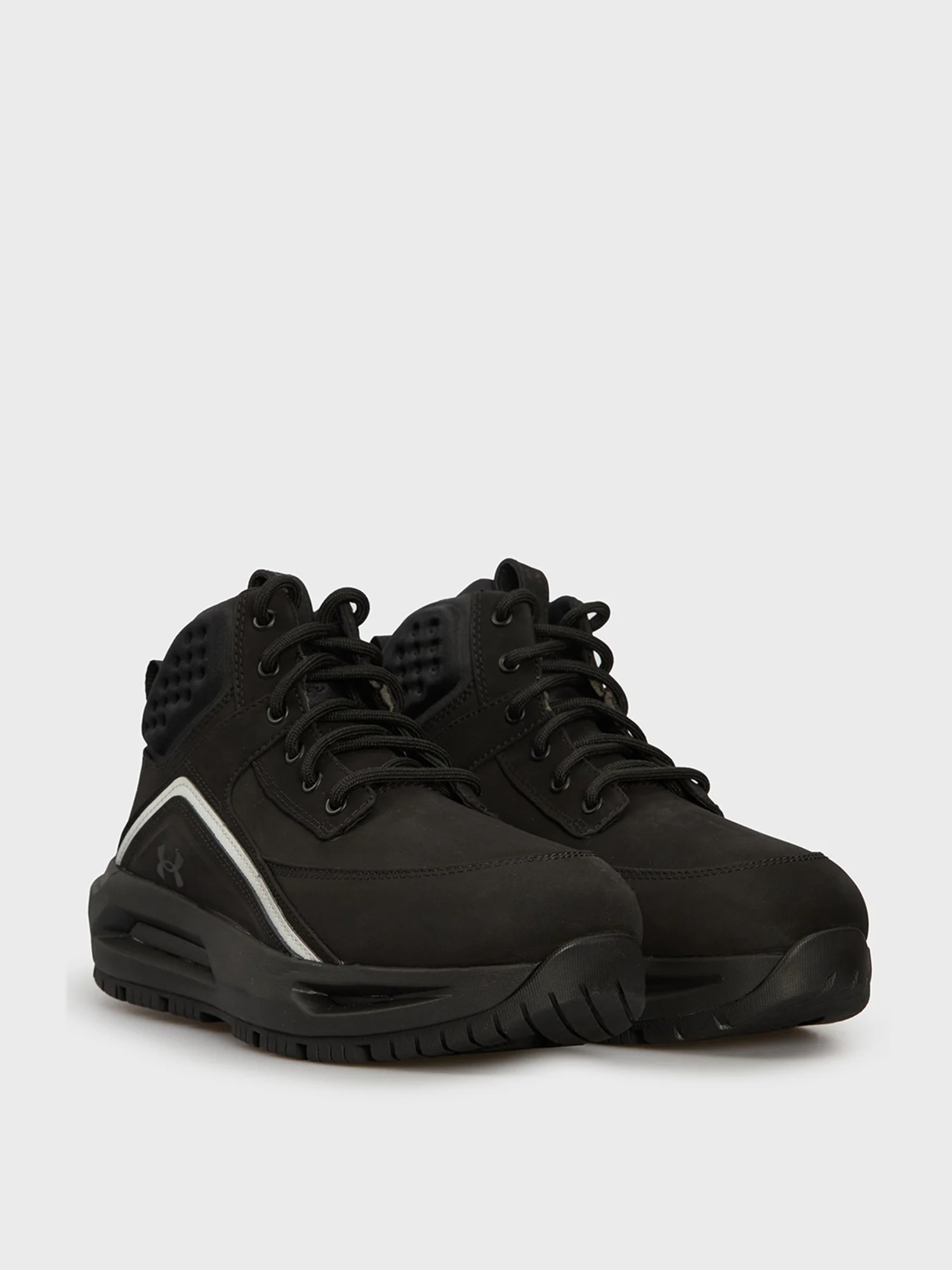 Черевики чоловічі Under Armour UA 695 чорні 3028376-001 изображение 4