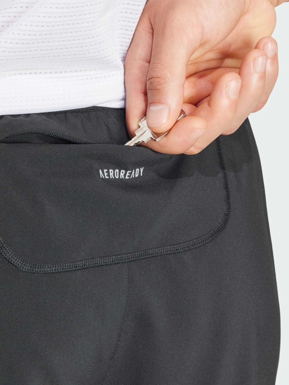 Шорти чоловічі Adidas OTR B SHORT чорні IY0704 — фото 5
