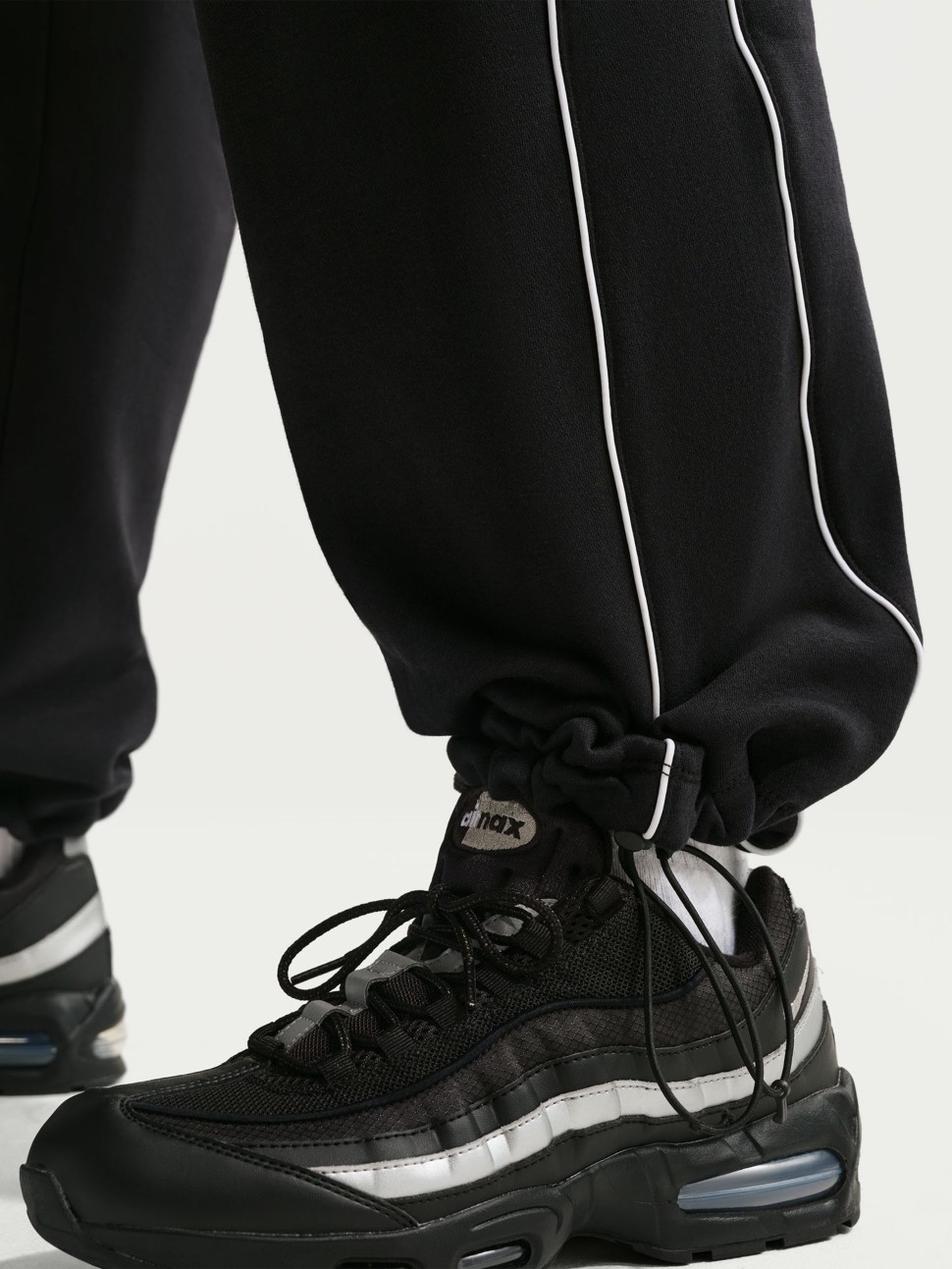 Штани чоловічі Nike M NK AIR BB OH PANT чорні IF1284-010 — фото 7