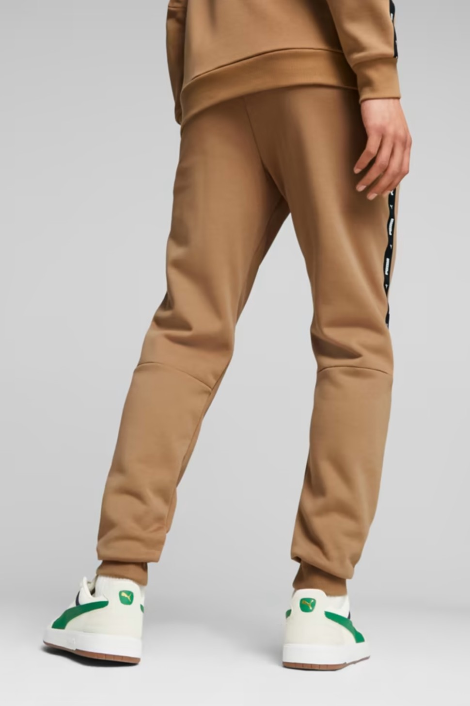 Брюки мужские Puma ESS+ Tape Sweatpants FL cl бежевые 84904285 — фото 6 — Sport City Брюки мужские Puma ESS+ Tape Sweatpants FL cl бежевые 84904285 — фото 6