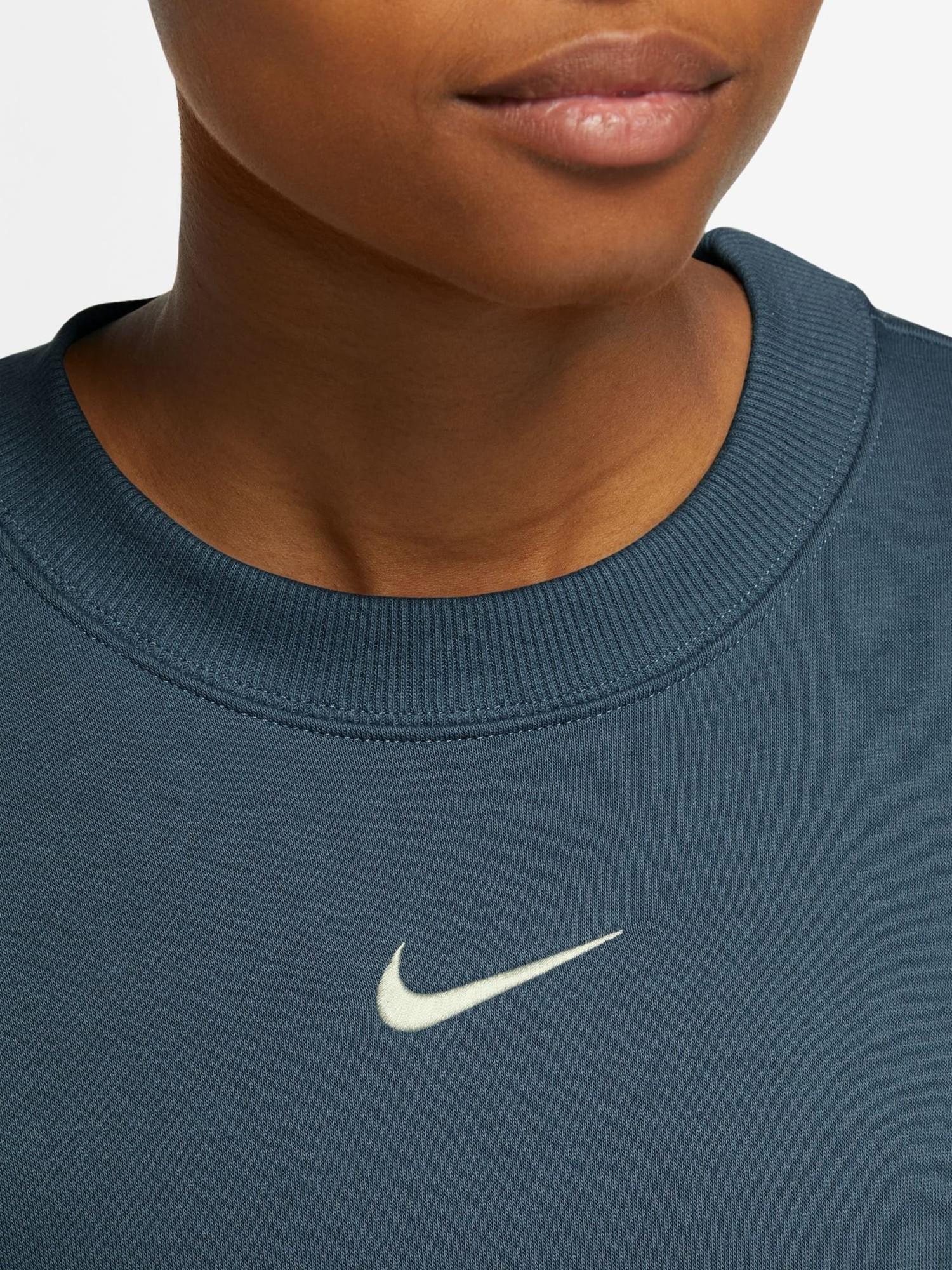 Толстовка женская Nike W NSW PHNX FLC STD CREW синяя DQ5751-478 изображение 4