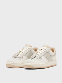 Кросівки жіночі Nike WMNS AIR FORCE 1 07 молочні HV1813-001 изображение 3