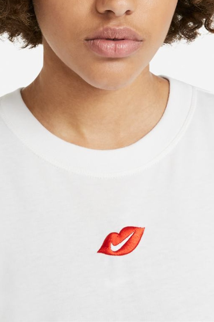 Футболка женская Nike W Nsw Tee Boy Love белая DB9817-100  изображение 3