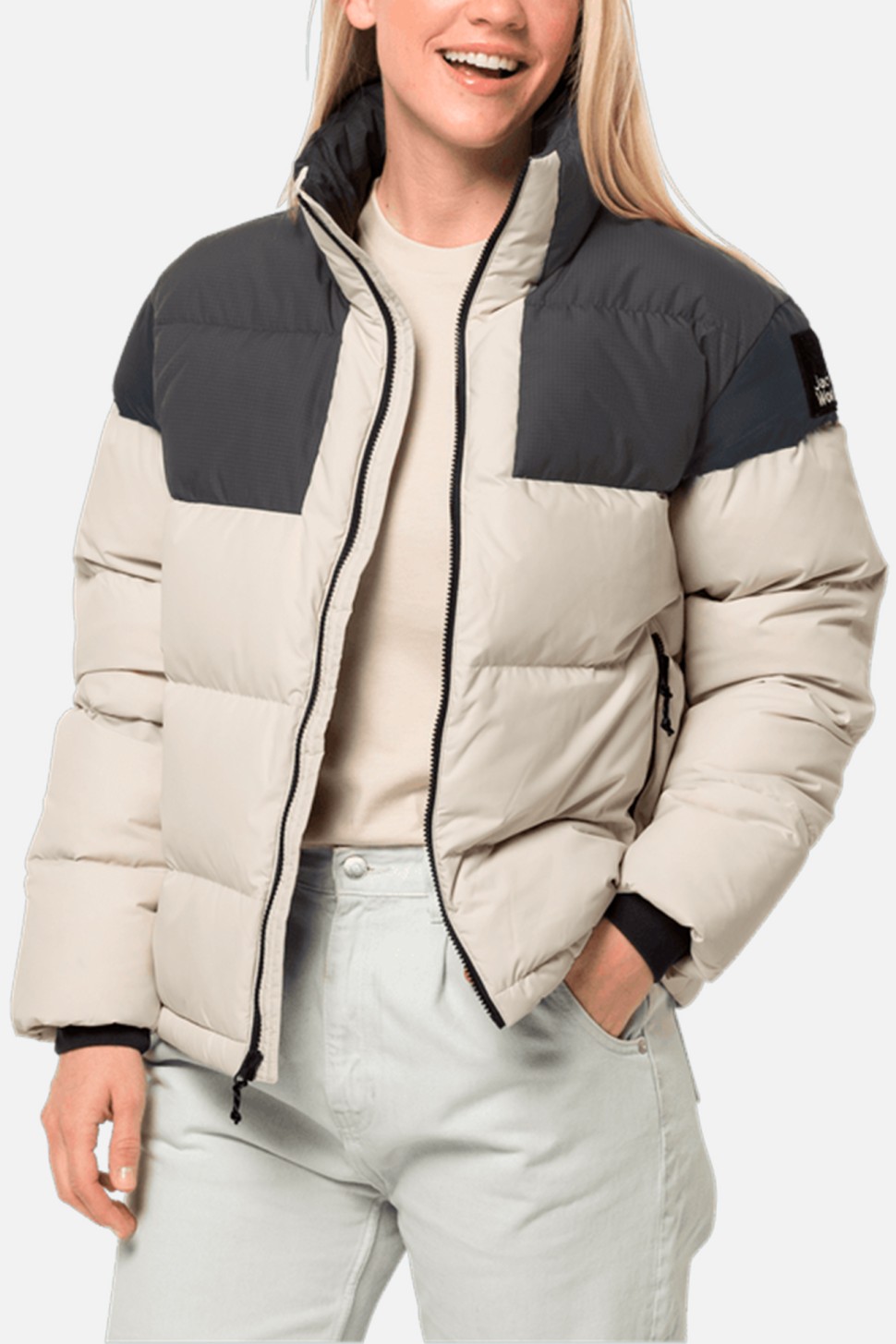 Куртка женская Jack Wolfskin 365 Fearless Down Jacket W белая 1206451-5017 — фото 2