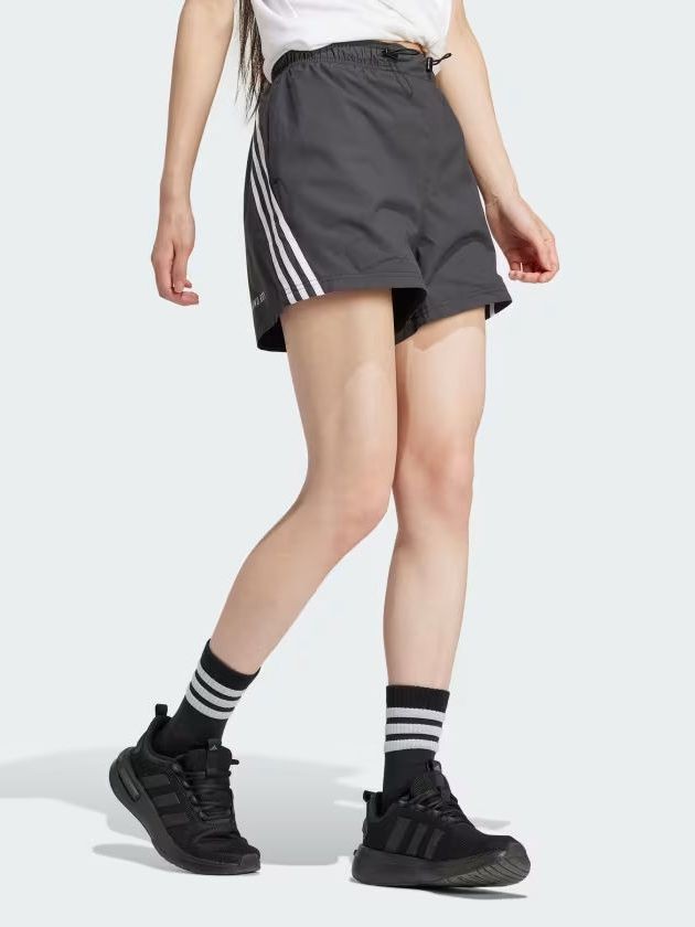 Шорти жіночі Adidas W FI 3S WVN SHO чорні IP1568 — фото 4
