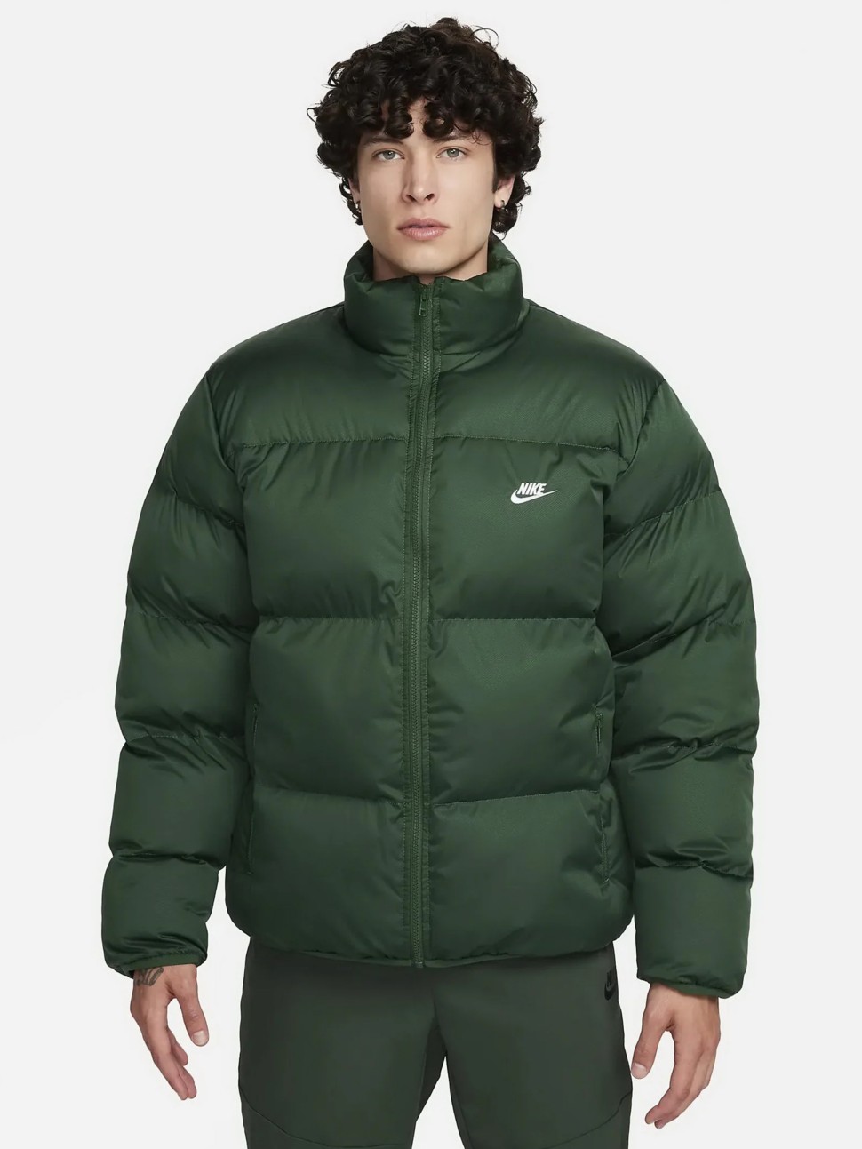 Куртка чоловіча Nike M NK CLUB PUFFER JKT зелена FB7368-323 — фото 2