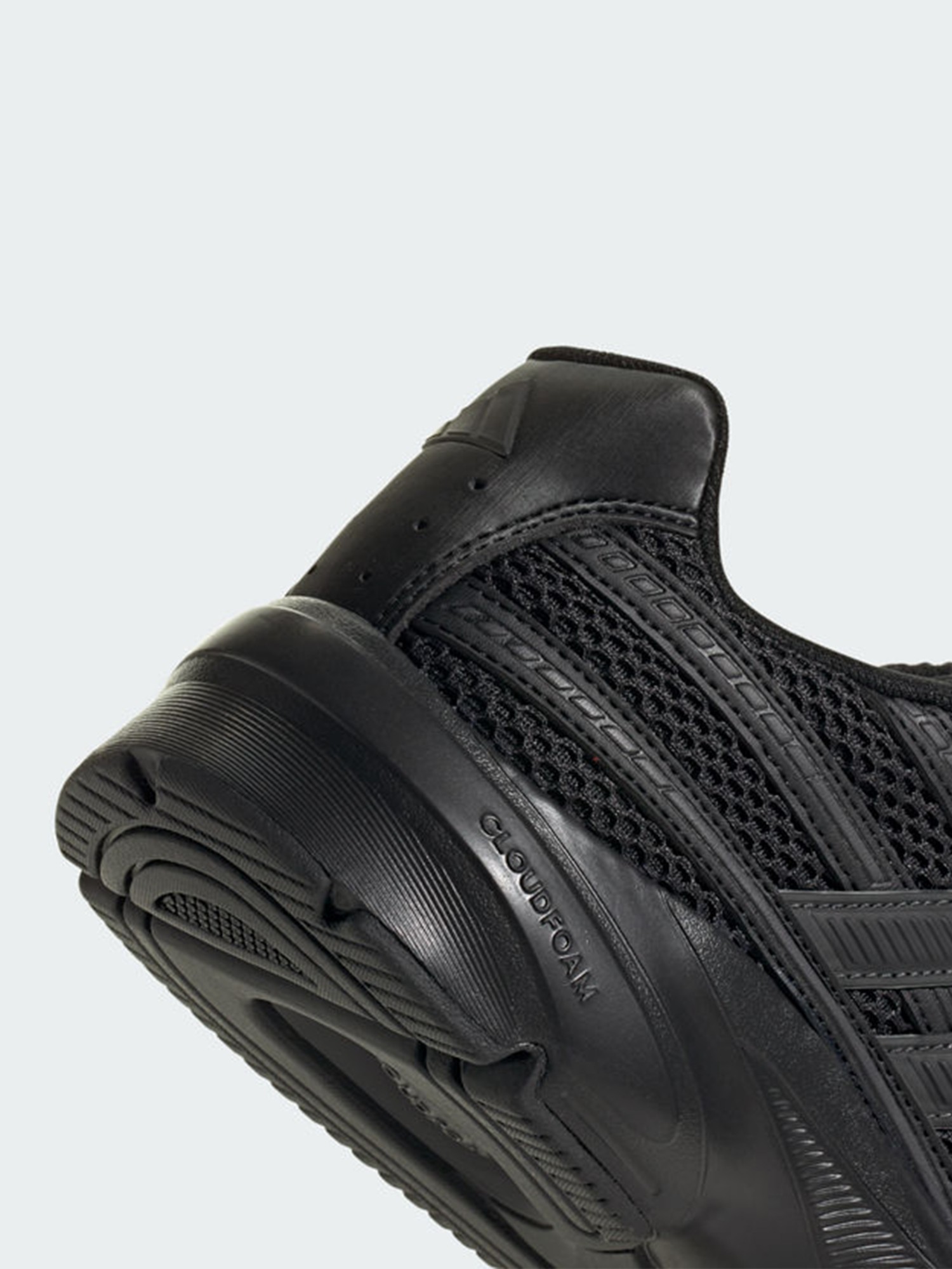 Кросівки чоловічі Adidas TECHNOCHAOS 2000 чорні KI4228 изображение 7